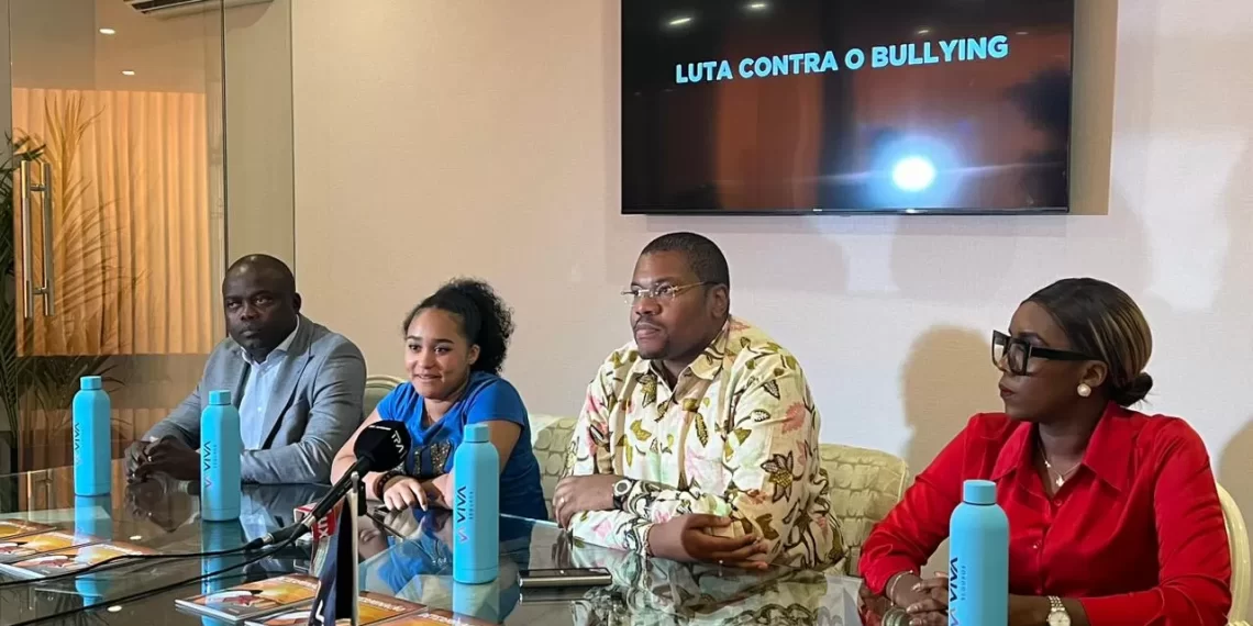 Clé Entertainment e Otchaly “lutam” contra o bullying