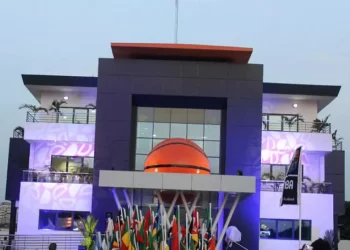 Presidente da FIBA África visita Angola no âmbito do Afrobasket 2025