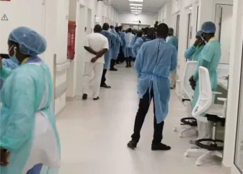 Médico denuncia cortes salariais de profissionais da classe no Cuando Cubango
