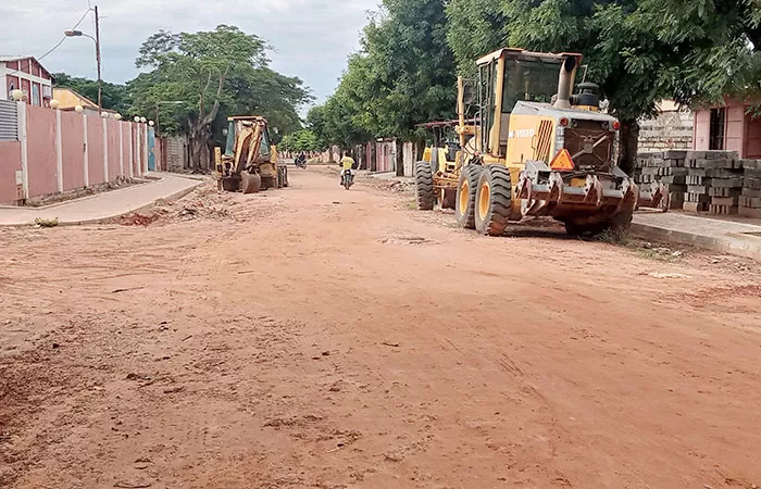 Executivo rescinde contrato de asfaltagem do bairro Hospital orçado em kz 525 milhões no Moxico