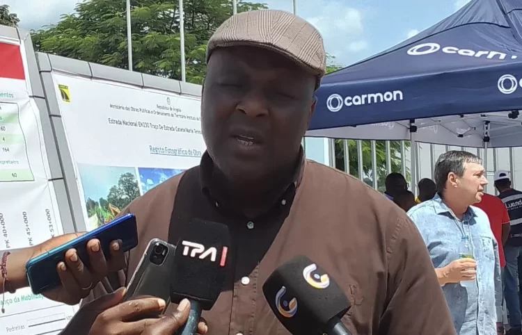 Ministro reafirma que novas vias desafogam tráfego no Zango