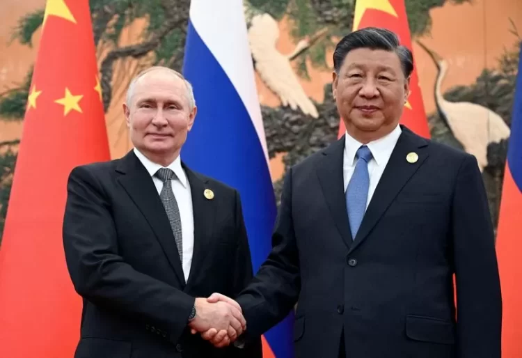 Putin vai visitar a China em Maio para conversações com Xi Jinping