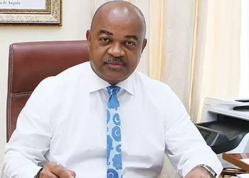 Ministro destaca desafios da Angola Telecom na cobertura dos serviços de comunicação