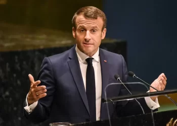França tenta convencer Países Bálticos a enviarem soldados para a Ucrânia