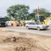 Manutenção de oleoduto condiciona trânsito automóvel na rua dos Comandos