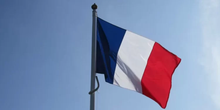 França aposta na produção de trítio para incrementar dissuasão nuclear