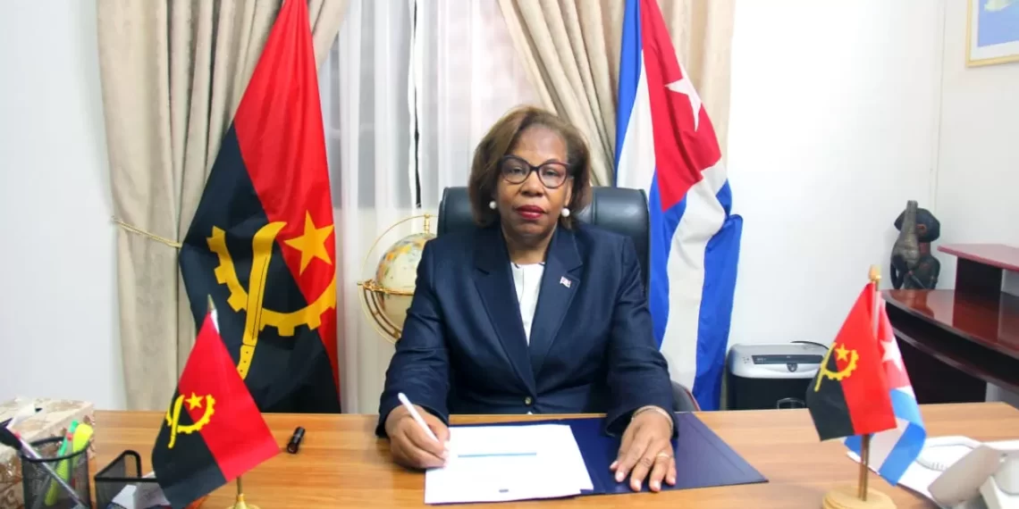 Diplomata angolana enaltece generosidade do povo cubano