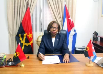 Diplomata angolana enaltece generosidade do povo cubano