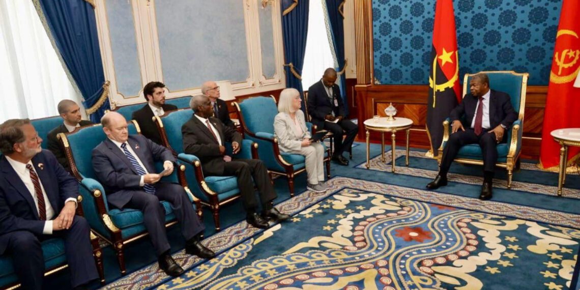 Presidente da República recebe senadores americanos