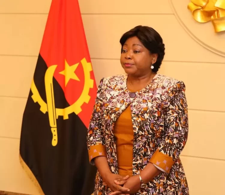 Vice-Presidente valoriza acções de promoção da mulher