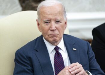 Biden reafirma empenho em obter trégua em Gaza após ataque do Irão a Israel