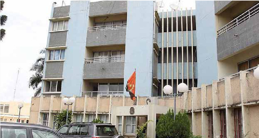 Falta de contrato condiciona funcionamento da escola consular de Angola em Ponta-Negra