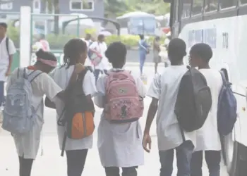Falta de professores deixa mais de 100 mil crianças fora do sistema de ensino no Lubango
