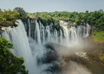 INFOTUR defende transformação dos recursos naturais em produtos turísticos para atrair mais turistas 