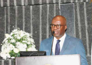 Governador do BNA participa das Reuniões de Primavera