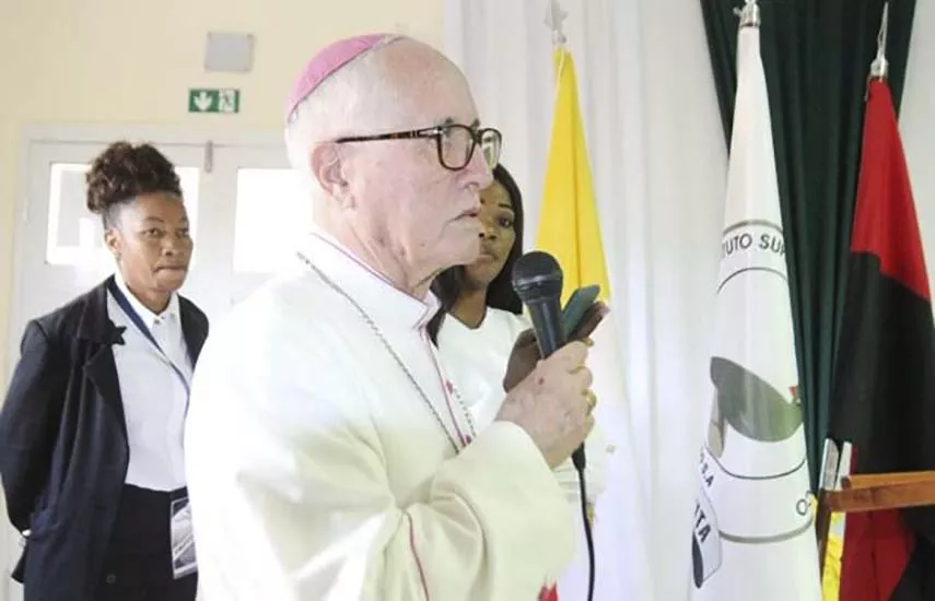 Arcebispo apela ao uso responsável das redes sociais