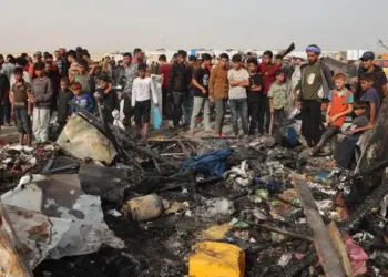 Após ataque a campo de deslocados em Rafah,  Israel enfrenta onda de condenação internacional