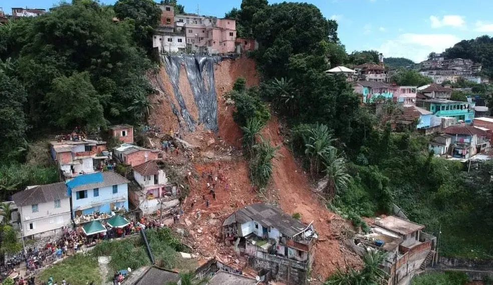 Deslizamento de terra faz mais de 600 mortos na Nova Guiné