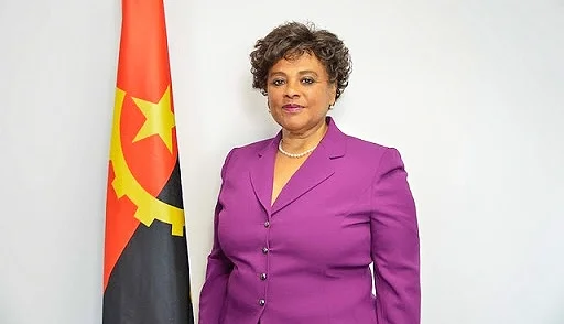 Presidente da Assembleia Nacional vai transmitir experiência de Angola a homólogos na Suíça