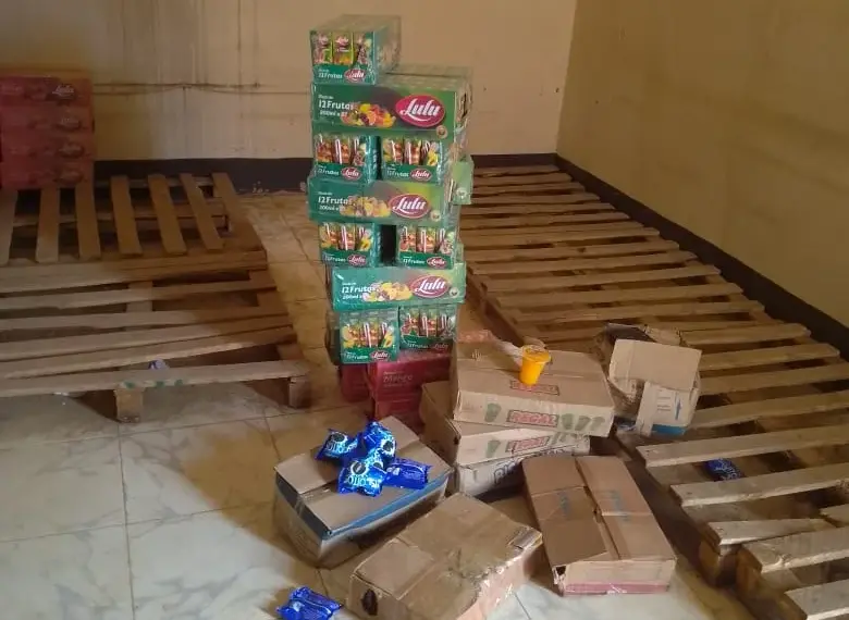 Professor detido por distribuição de merenda expirada