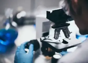 Biomédicos unem-se para  repensar o funcionamento  laboratorial nos hospitais