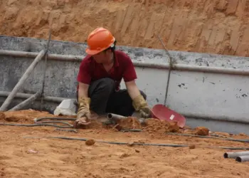 Câmara alerta empresas chinesas a terem domínio das leis angolanas