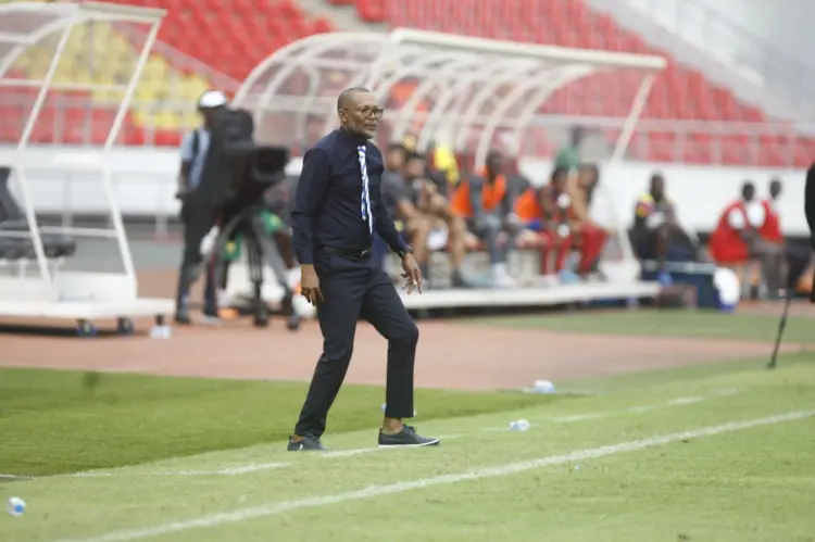 Mário Soares: “Sagrada  Esperança merece estar na  liderança deste Girabola”