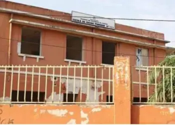 Carta do leitor: Mais condições à escola “Ginguba”