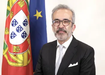 Governo luso rejeita pagar reparações às  ex-colónias, mas admite “pedidos de desculpas” .  E faz revelação sobre gesto de Angola