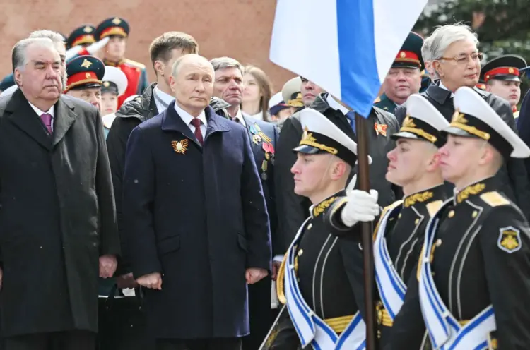 Putin declara que forças  nucleares da Rússia estão  sempre prontas