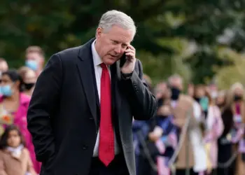 Antigo chefe de gabinete de Trump acusado de vários crime
