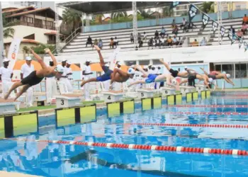 Treinadores de natação em Luanda clamam por mais apoio e condições