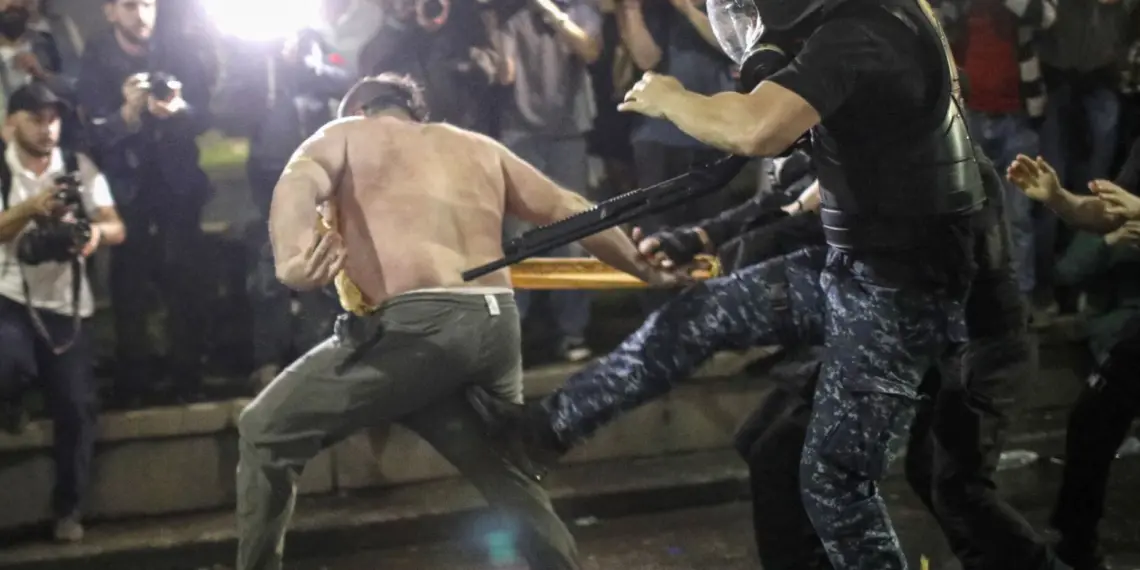 Mais de 60 detidos em novos  protestos na Geórgia contra lei  de agentes estrangeiros