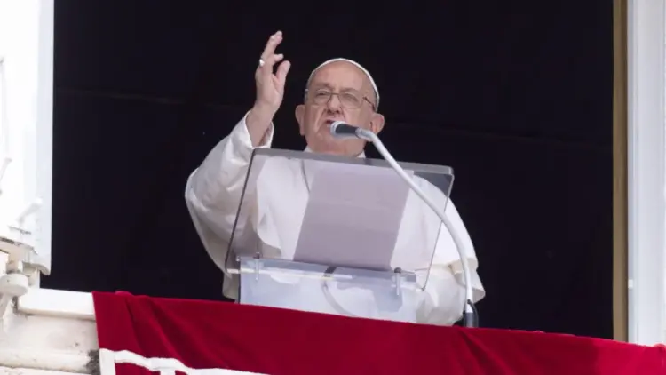 Papa pede que seja permitido o envio  de ajuda humanitária a Gaza