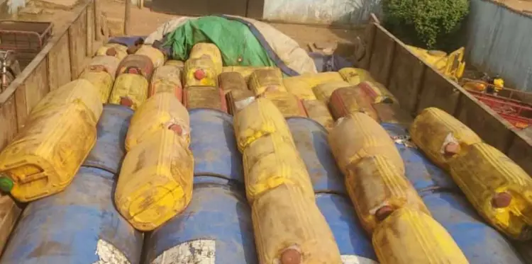 Apreendidos mais de 18 mil litros de combustível que saíam do Zaire para RDC