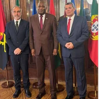 Ministro da Juventude e Desportos prossegue visita em Portugal
