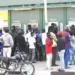 Apenas três em cada 10 adultos têm conta bancária no país