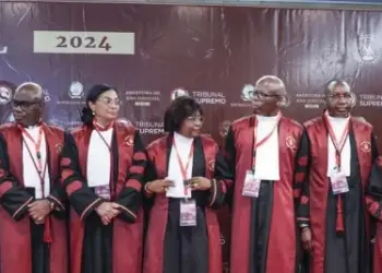 Proposta de Lei “devolve” passaporte  a entidades jubiladas