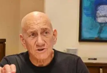 Ex-primeiro-ministro Ehud Olmert  acusa Netanyahu de destruir Israel