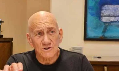 Ex-primeiro-ministro Ehud Olmert acusa Netanyahu de destruir Israel
