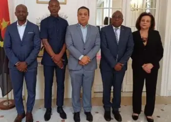 Angola desperta  interesse de potenciais investidores em França