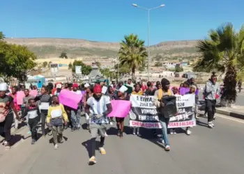 Cidadãos no Lubango manifestam-se por falta de energia electrica
