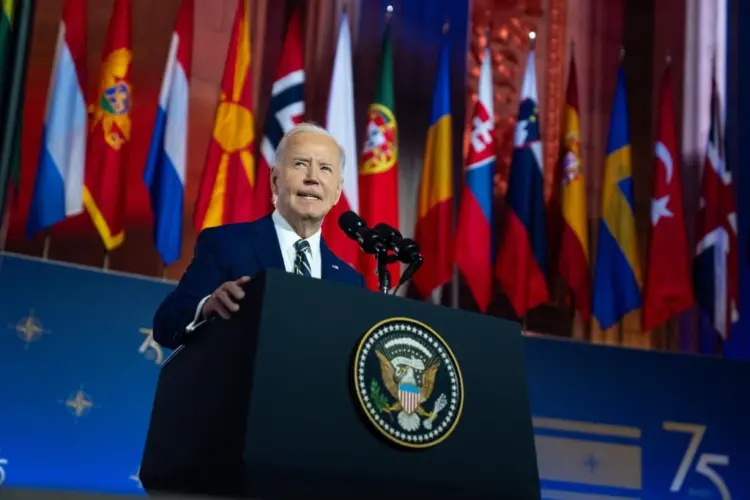 Dois terços de eleitores democratas querem Biden fora da corrida à Casa Branca, revela sondagem