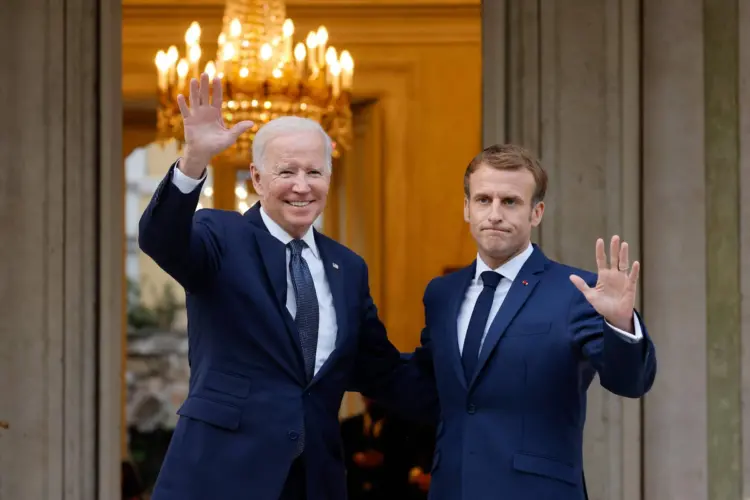 Política interna de Biden e Macron pode  ofuscar a cimeira da OTAN, diz mídia