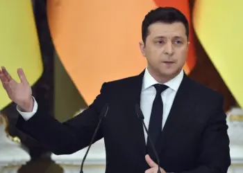 Zelensky considera  viagem de Modi à Rússia  devastadora para a paz