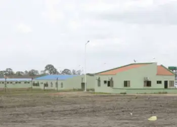 Governo prevê desafogar cadeias superlotadas com nova unidade prisional em Cabinda