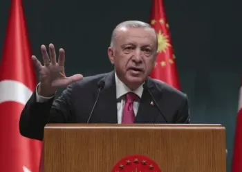 Turquia pode vir a  abandonar a OTAN, diz  membro de partido turco