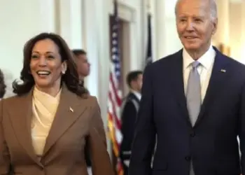 Democratas prometem escolha  transparente após desistência de Biden