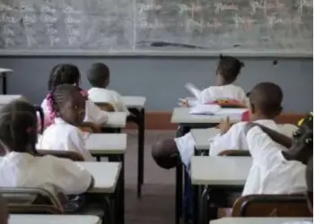 CONFISSÕES DE INFÂNCIA NOS ITINERÁRIOS DA EDUCAÇÃO (II)