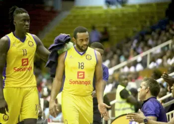 Gerson Lukeny ruma para o basquetebol francês